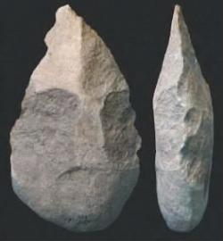 长白山出土5万年前石制手斧 器形优美