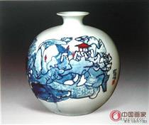中国工艺美术大师--王锡良瓷瓶