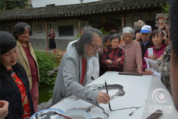 陈安纲书画展在汤显祖纪念馆展览活动现场